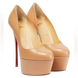 Christian Louboutin Dolly Pump Alta 160 in Blush Size 38.5
